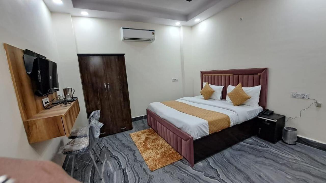 Hotel O City Deluxe Delhi (National Capital Territory of India) Exterior foto
