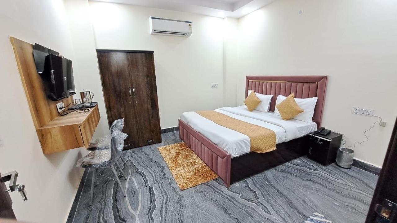 Hotel O City Deluxe Delhi (National Capital Territory of India) Exterior foto